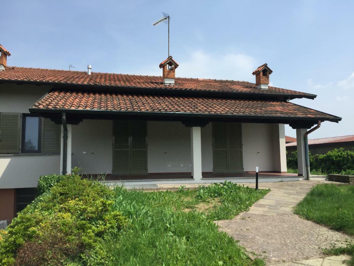 Caroline Home Anzano Del Parco Exterior foto