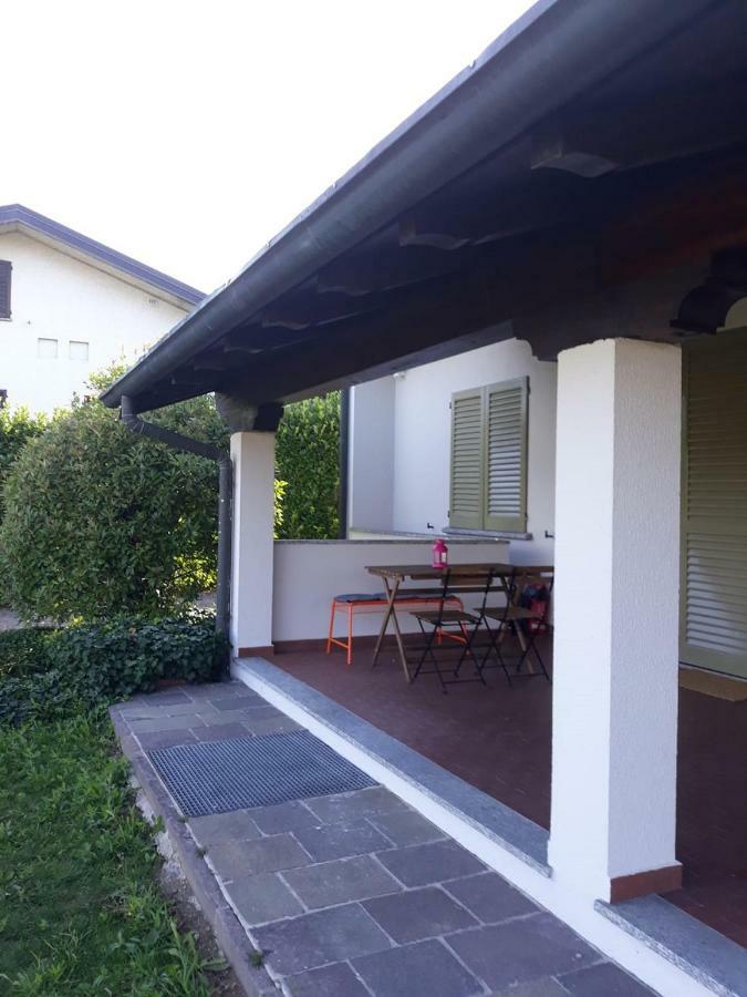 Caroline Home Anzano Del Parco Exterior foto